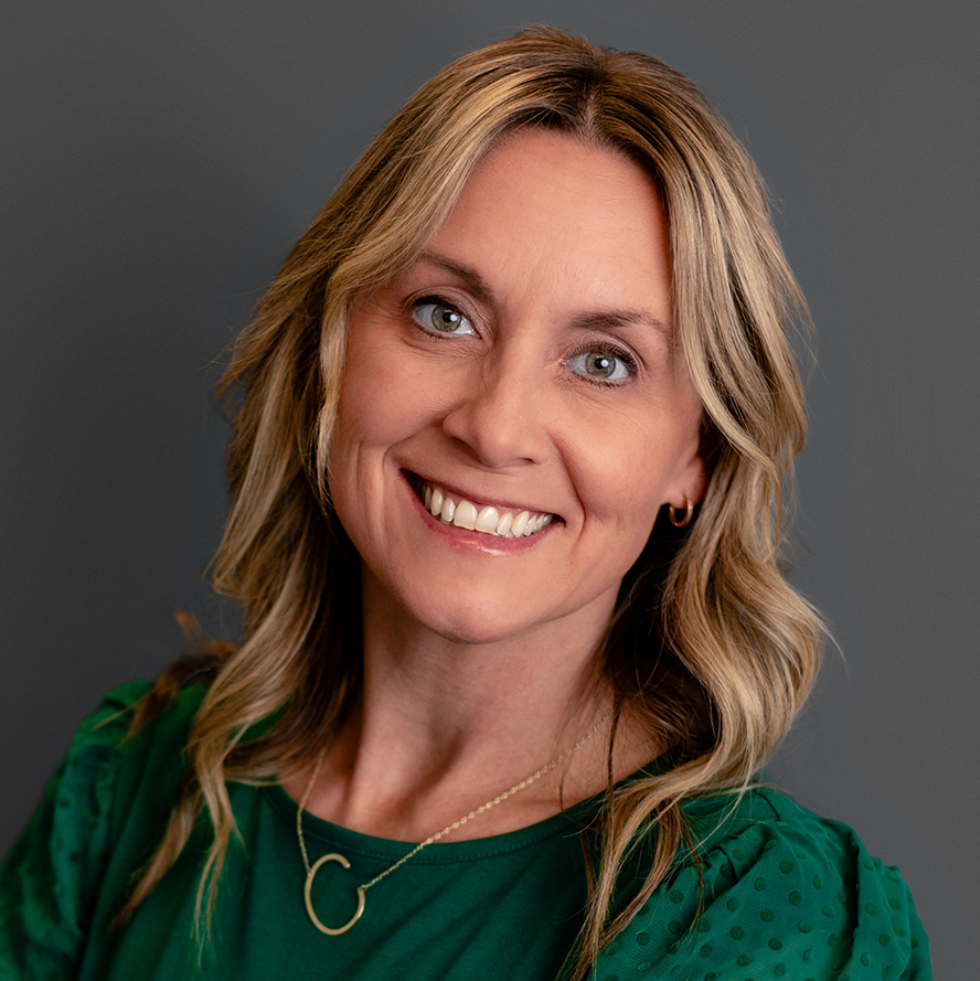 Carolyn Hardman headshot