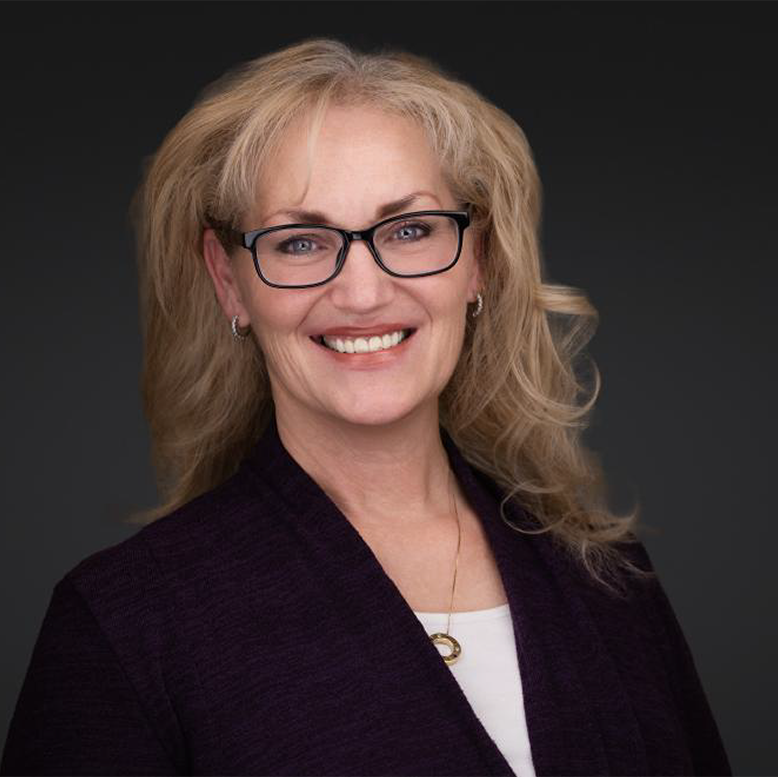 Angie Evans headshot